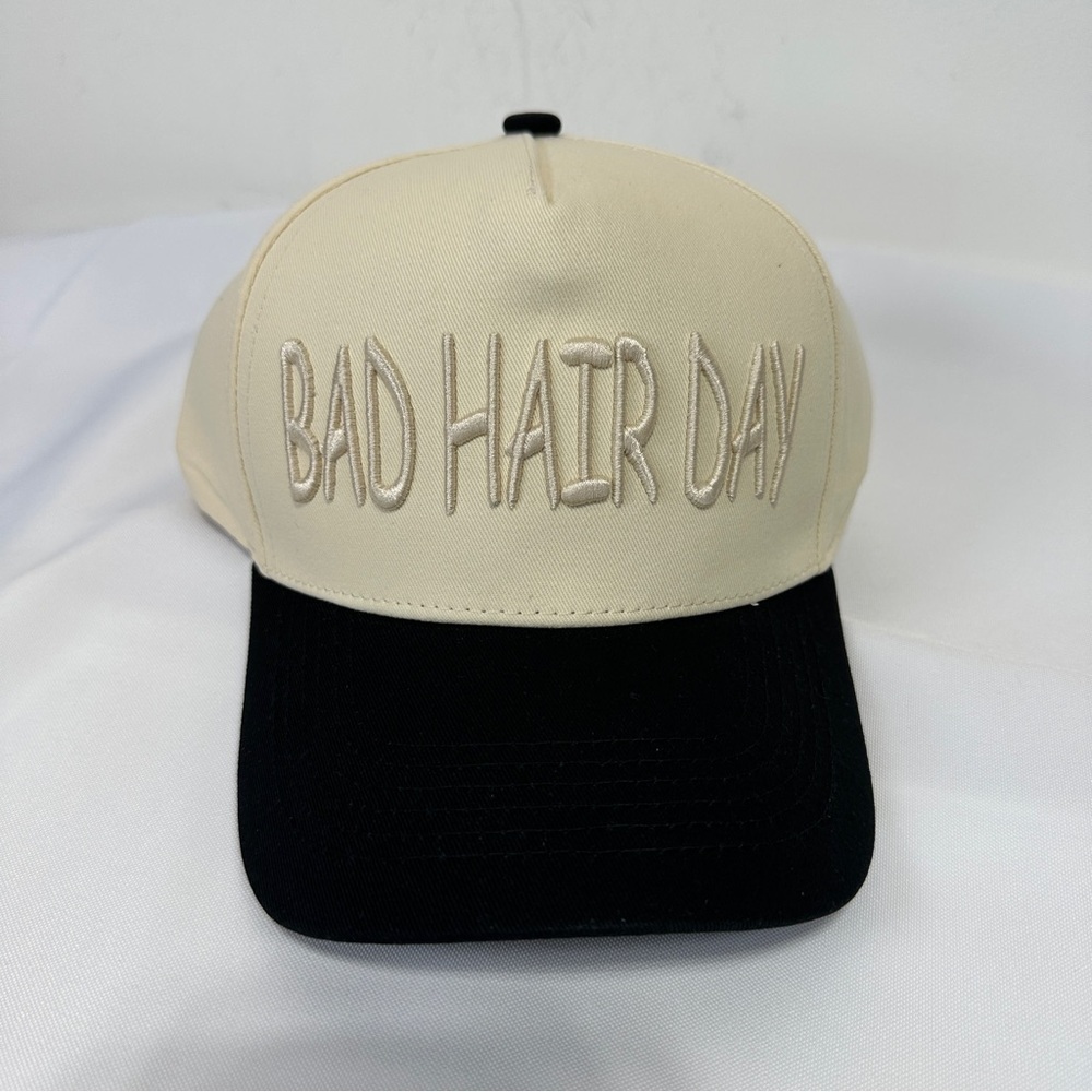 NWOT Bad Hair Day Trucker Hat Off White Black Snapback Baseball Cap OS - Picture 2 of 6